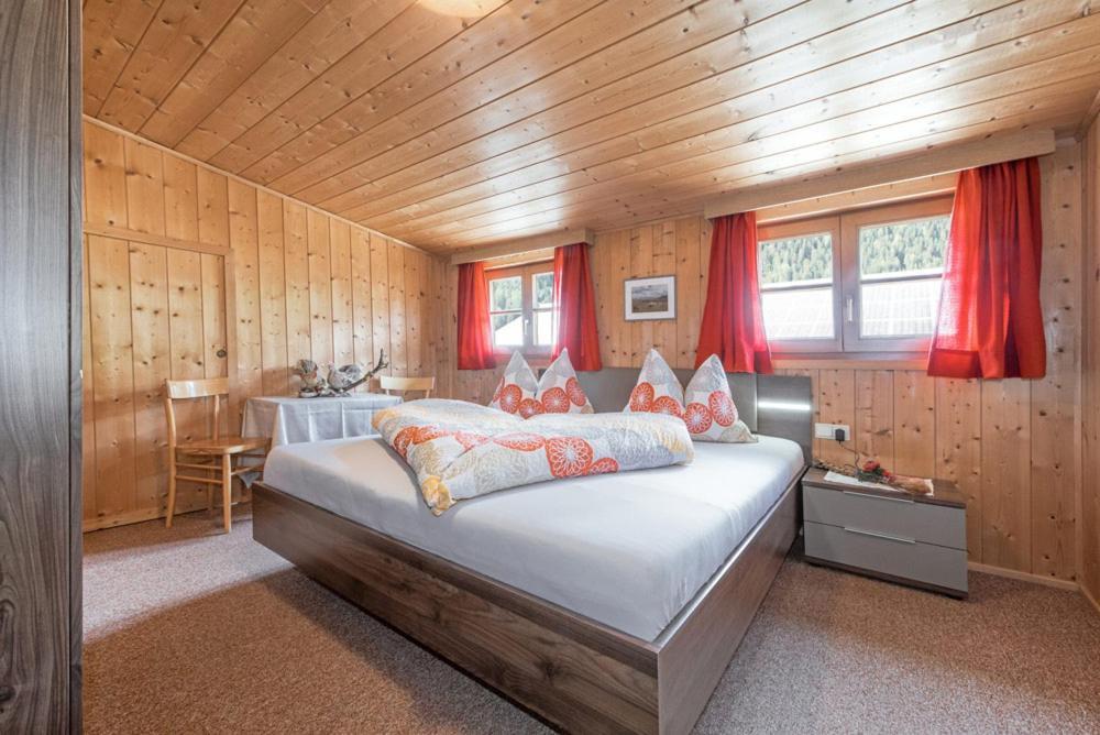 Apartamento Kradorferhof Santa Maddalena in Casies Habitación foto