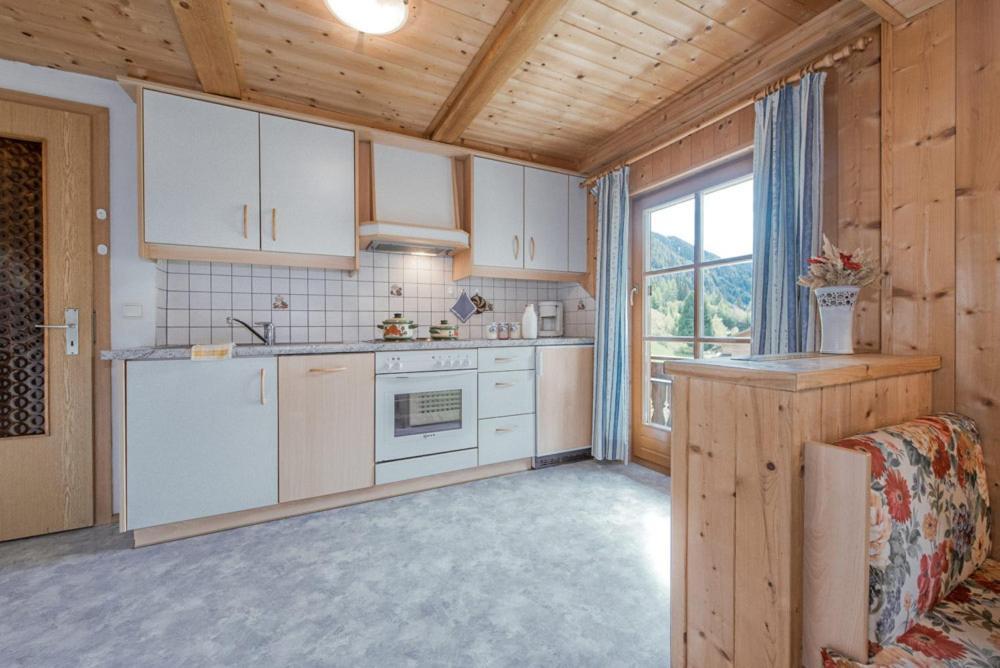 Apartamento Kradorferhof Santa Maddalena in Casies Habitación foto